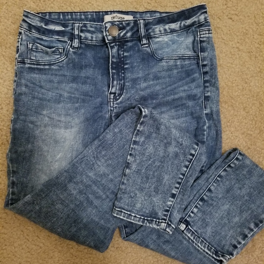 Acid wash skinny jeans